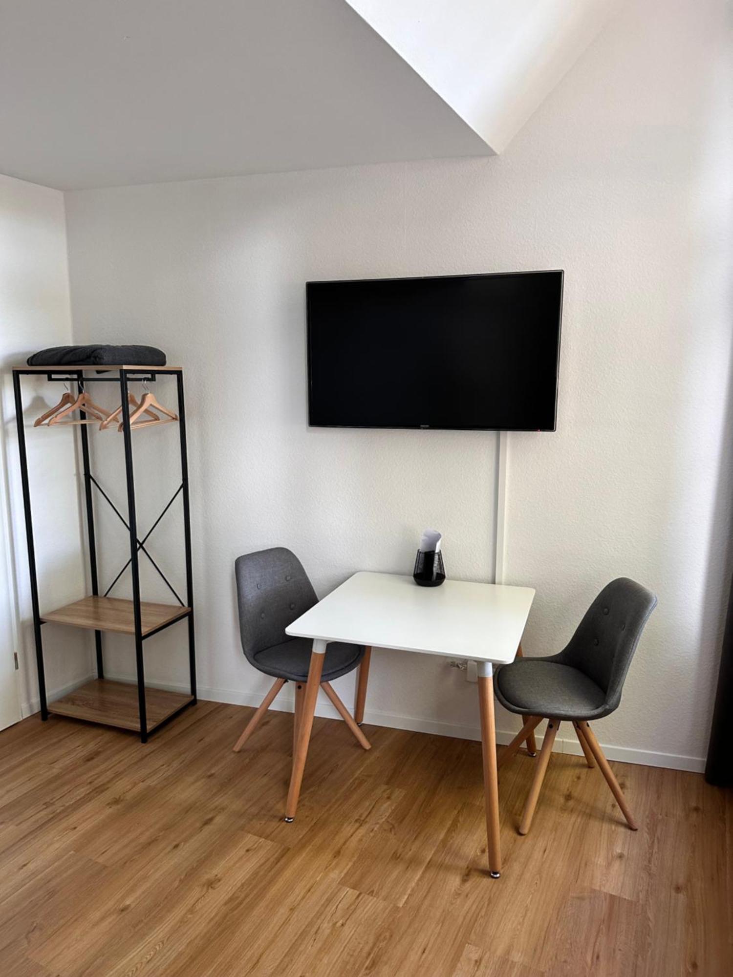 Zentrales Apartment Mit Parkplatz Hockenheim Kültér fotó