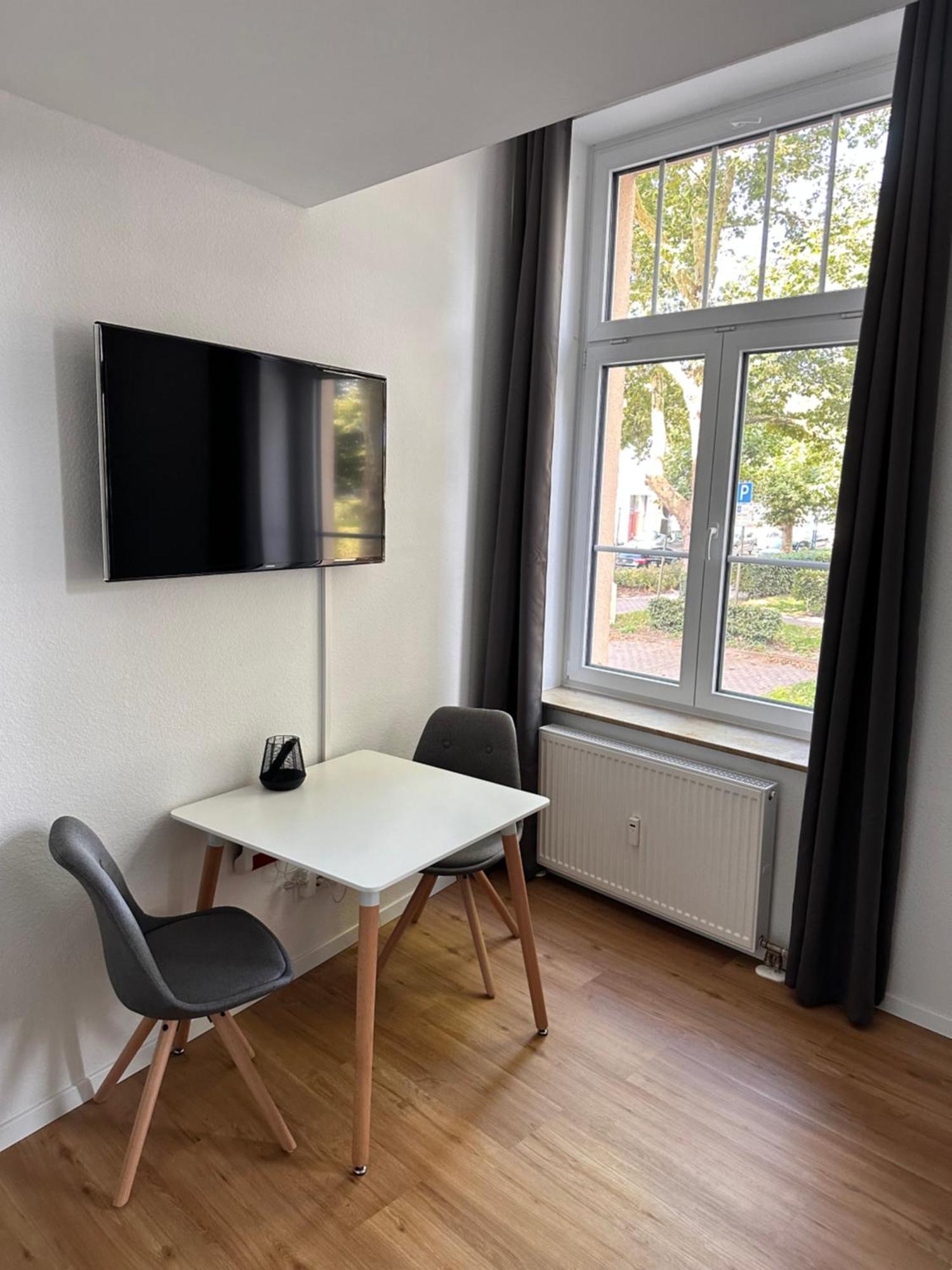 Zentrales Apartment Mit Parkplatz Hockenheim Kültér fotó